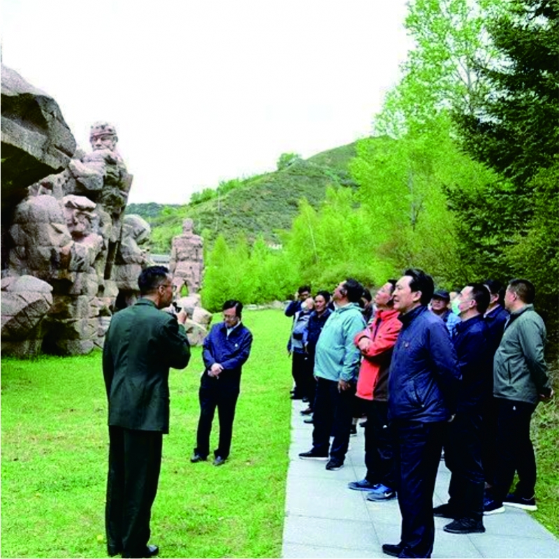 弘揚雪山草地長征精神協商(shāng)座談會